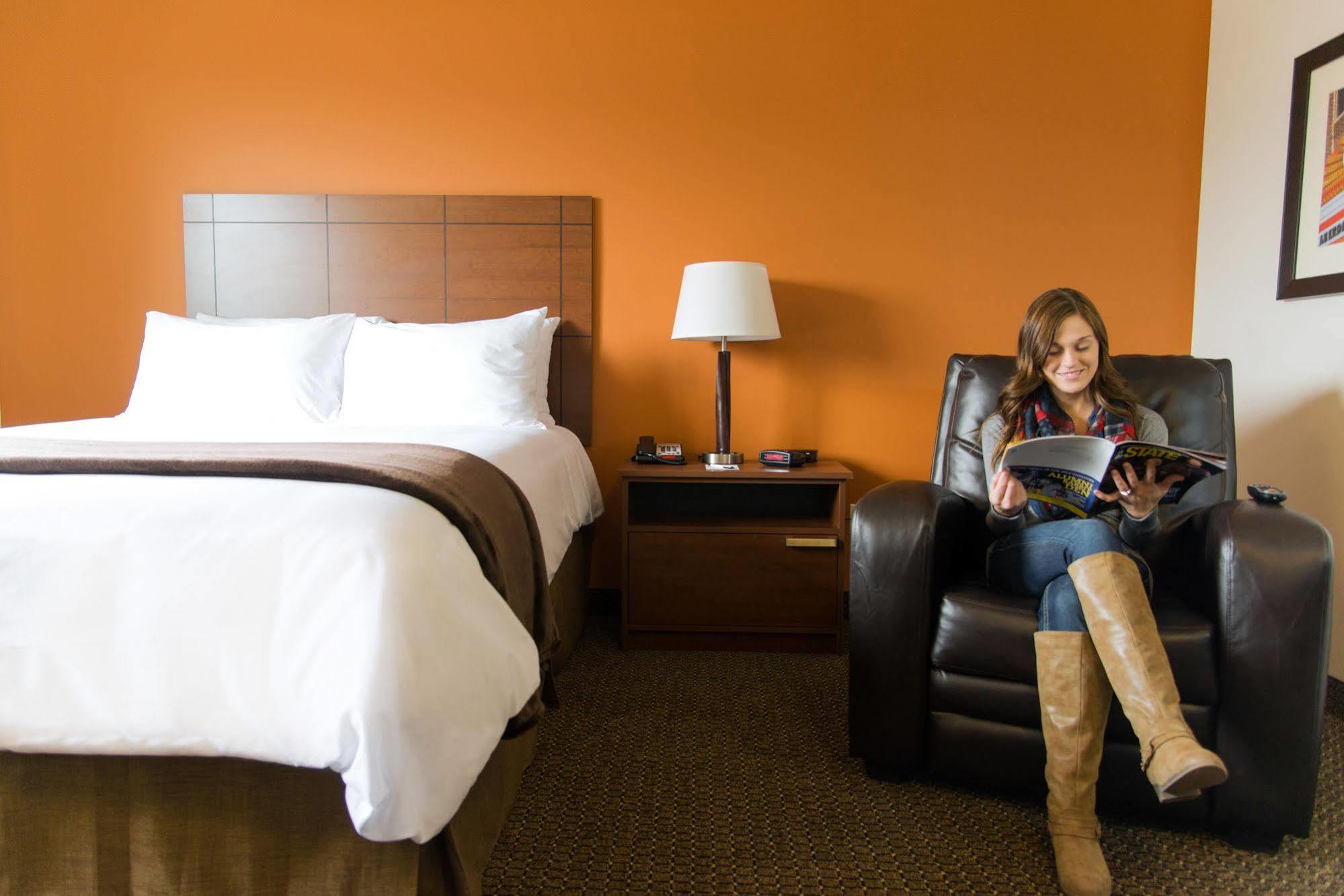 My Place Hotel-Kansas City/Independence Mo Экстерьер фото